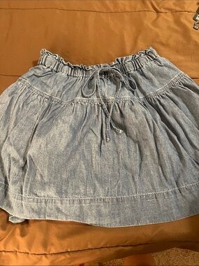 Free Assembly Light Blue Chambray Drawstring Waist Skirt with pockets